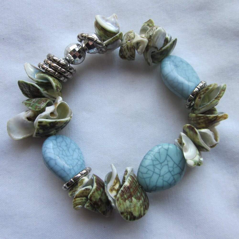 Acrylic and Shell Bracelet